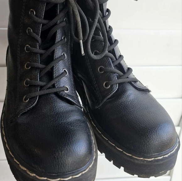 UNIONBAY Faux Fur Boots Textile Laces Zipper Black  size 8.5 - Picture 3 of 7